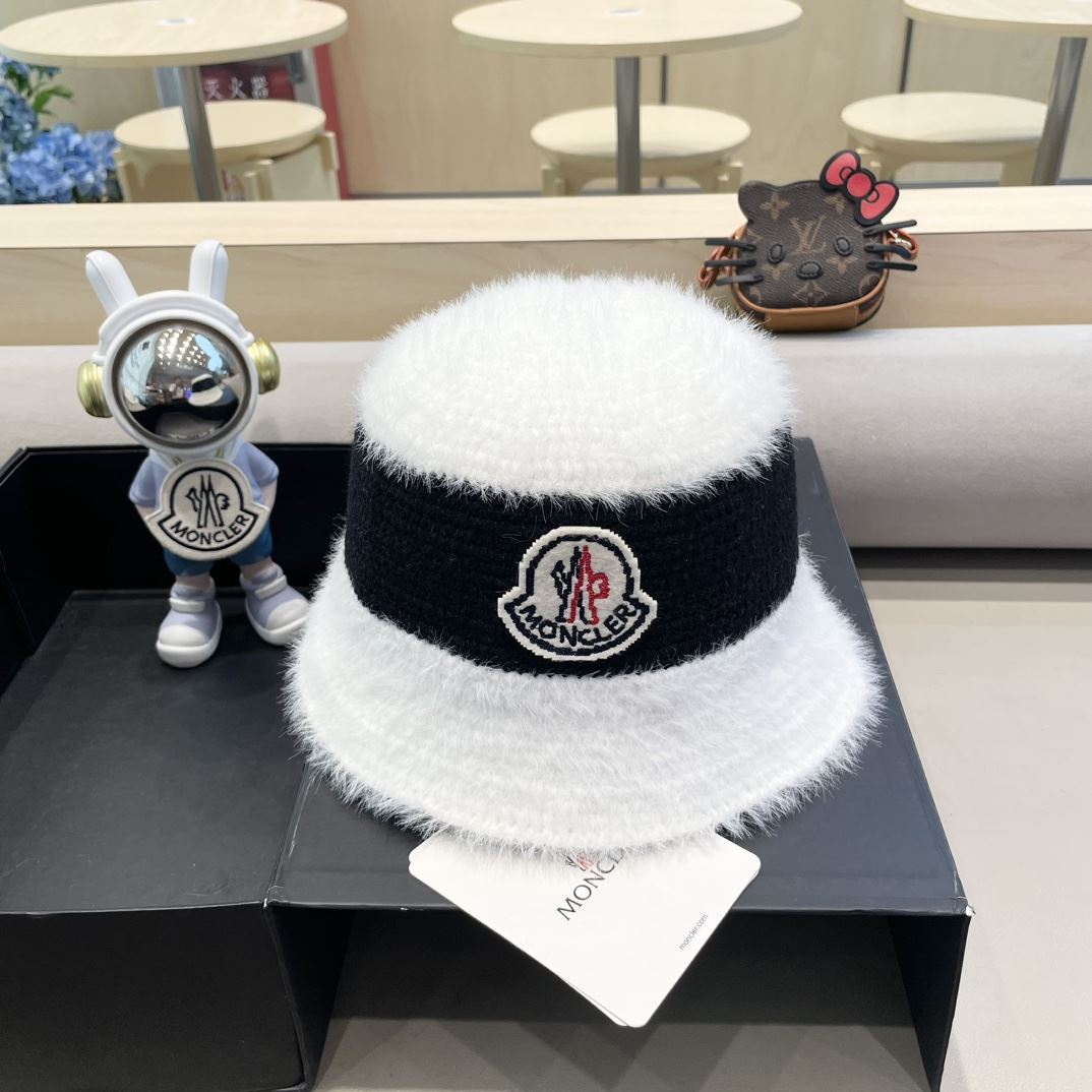 Moncler Caps